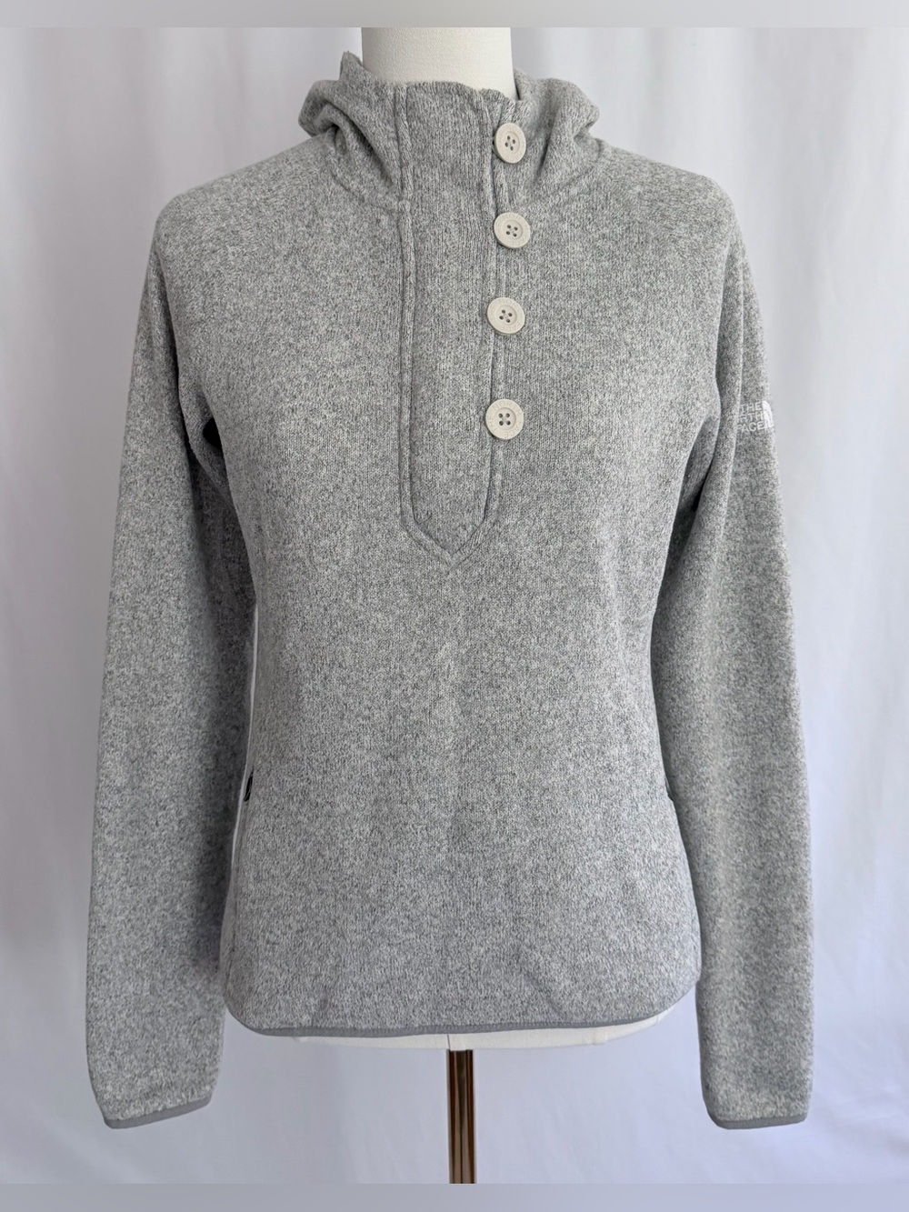 The North Face Lightweight Hooded Pullover Button Neck Zip Pockets Medium